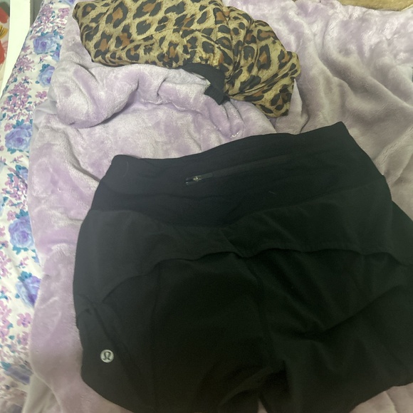lululemon shorts black size 4 - Picture 1 of 1